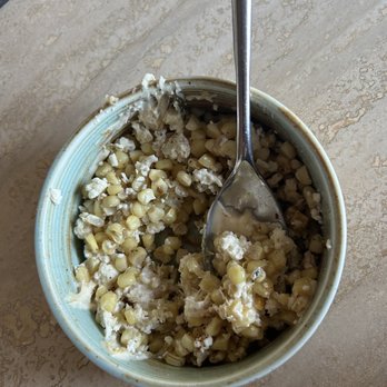 Montemar - Corn with mayo and something else - Mexican Near Me - Cancún, ROO