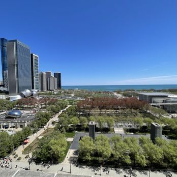 Cindy's Rooftop - New American Near Me - Chicago, Illinois