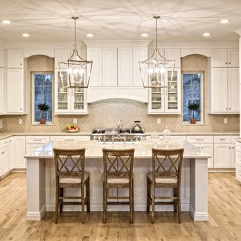 Installed Taj Mahal Quartzite Stone Flat Polish Edge Beige Taj Mahal Quartzite Stone Flat Polish