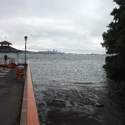 Quai de Sainte-Pétronille