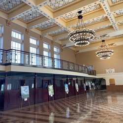 Great Overland Station - It goes without saying...this IS the Grand Hall!