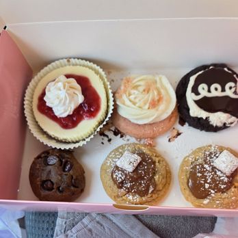 Crumbl - Douglas Boulevard - The pumpkin cookie is the size of a half dollar.  This box of minis cost nearly $19.  Not worth the price.  Presentation is beyond crappy. - Bakeries Near Me - Roseville, California