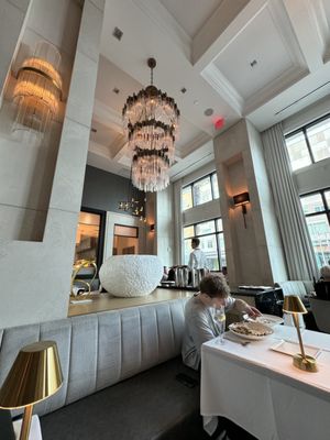 Ponte Modern American by null