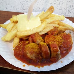 WurstDurst - Currywurst aus Bratwurst & Curry-Ananas-irgendwas-mayo