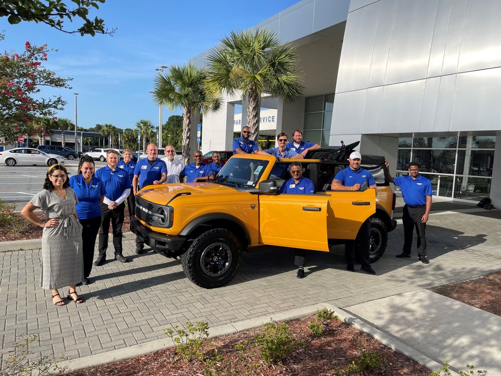 DUVAL FORD 17 Photos & 54 Reviews Car Dealers 1616 Cassat Ave