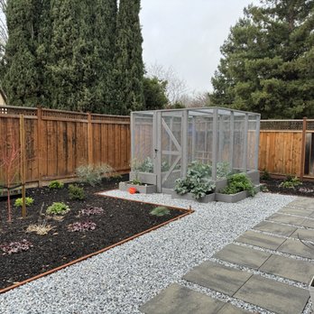 FG Pavers and Turf - Planter box - Landscaping Near Me