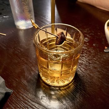 Fig Italian Kitchen & Bar - Old fashioned - Italian Near Me - Austin, Texas Fig Italian Kitchen & Bar - Old fashioned - Italian Near Me - Austin, Texas