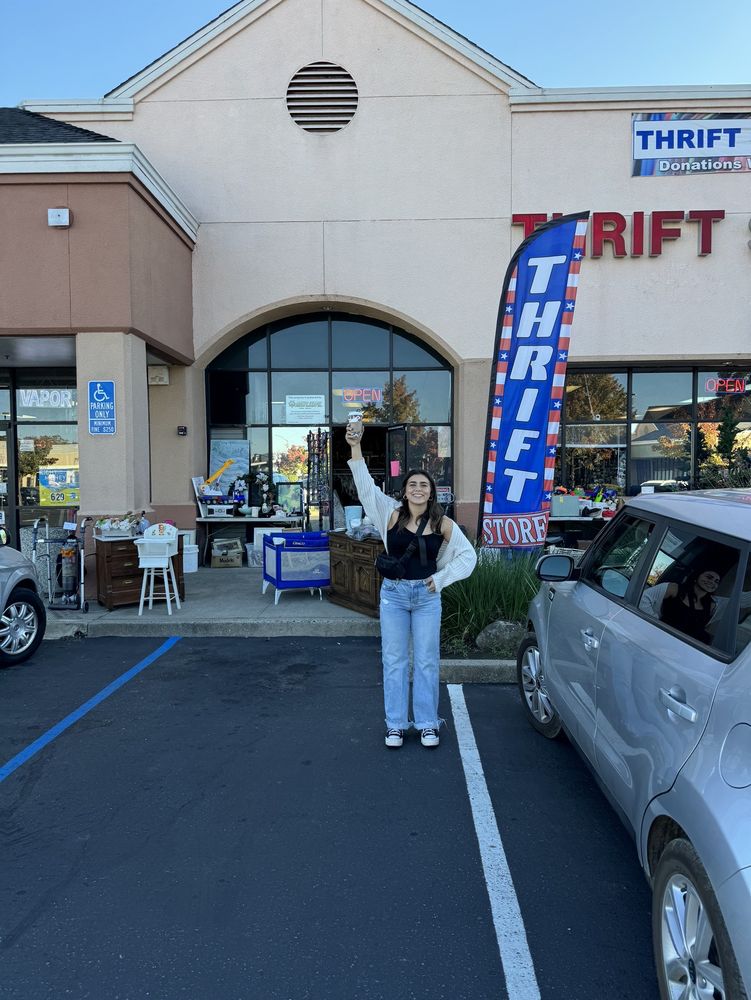 SUPERIOR THRIFT STORE Updated August 2024 11 Photos 62 Lake Blvd, Redding, California