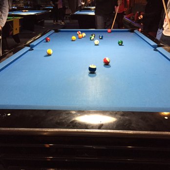 Cue Bar - Pool Halls Near Me - Bayside, New York