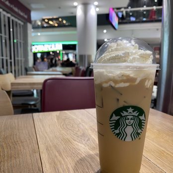 Starbucks - Venti Iced Gingerbread Latte - Coffee & Tea Near Me - Manchester, XGM