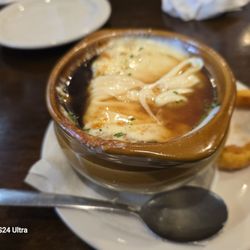 Sam's Food & Spirits - French onion soup