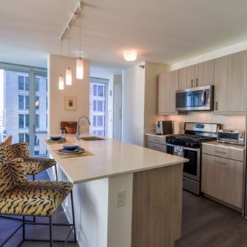 Marquee Block 37 - Kitchen/Dining - Apartments Near Me - Chicago, Illinois Marquee Block 37 - Kitchen/Dining - Apartments Near Me - Chicago, Illinois