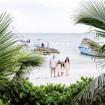Elvis Aceff Photographer - Akumar Beach - Event Photography Near Me - Tulum, ROO Elvis Aceff Photographer - Akumar Beach - Event Photography Near Me - Tulum, ROO