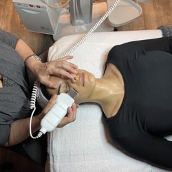 Roxy Beauty - Thanks Roxana for the best experience EVER