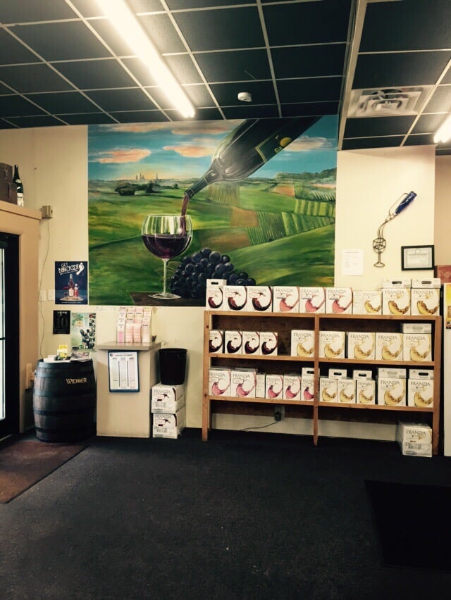 ENRIGHT’S LIQUOR STORE Updated October 2024 584 Monroe Ave, Rochester, New York Beer, Wine