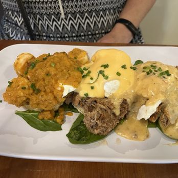 Ruby Slipper Orange Beach - Trifecta Eggs Benedict - Cafes Near Me - Orange Beach, Alabama
