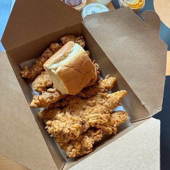Chicken Head's - 6 Jumbo Tenders - Chicken Wings Near Me - Dayton, Ohio
