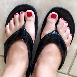 Ivy Nail & Spa - Lynn did a great job on my pedicure:)