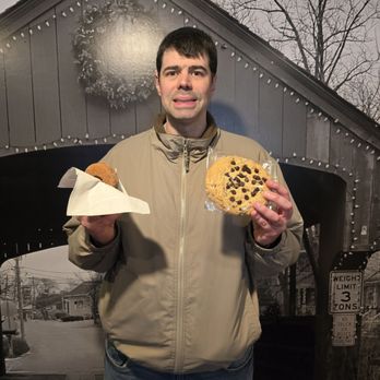 Covered Bridge Creamery - Coffee & Tea Near Me - Long Grove, Illinois