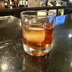 View Restaurant and Bar - Maple Boulevardier