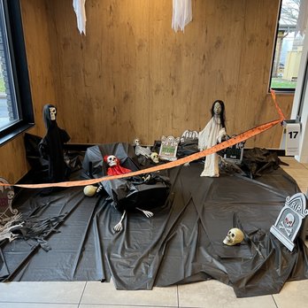 McDonald's - halloween decorations in a restaurant - Burgers Near Me - Dayton, Ohio