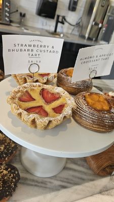 Twisted Croissant & Patisserie by null