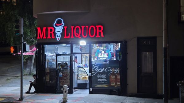 MR LIQUOR Store by null