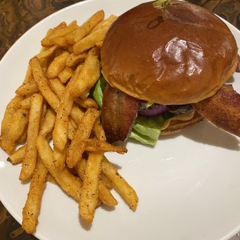 Palace Social - 610 Burger - Arcades Near Me - Houston, Texas