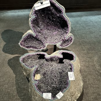 Petroleum Museum - Beautiful massive geode in the mineral exhibit - Museums Near Me - Midland, Texas