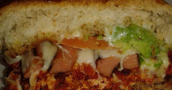 La Reyna Azteca Tacos Y Tortas by null