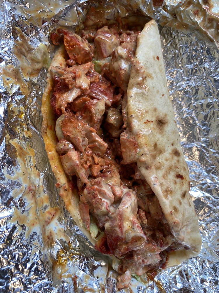 Lucky Halal Food Logo