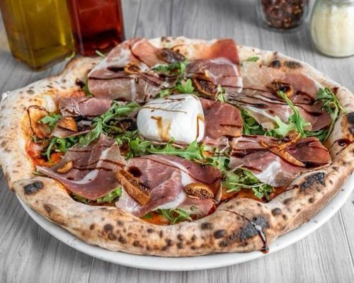 Piacere Wood Fired Pizza Pines by null