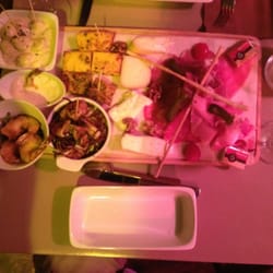 Le Bouche à l'Oreille - Le casse croute. Anice selection of tapas !