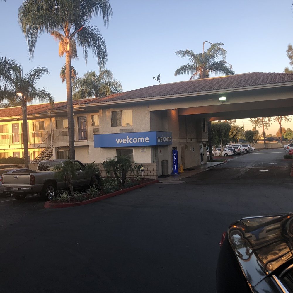 Motel 6 - The front look - Hotels Near Me - Chino, California