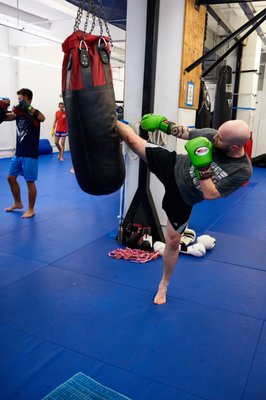 Evolution Muay Thai by null