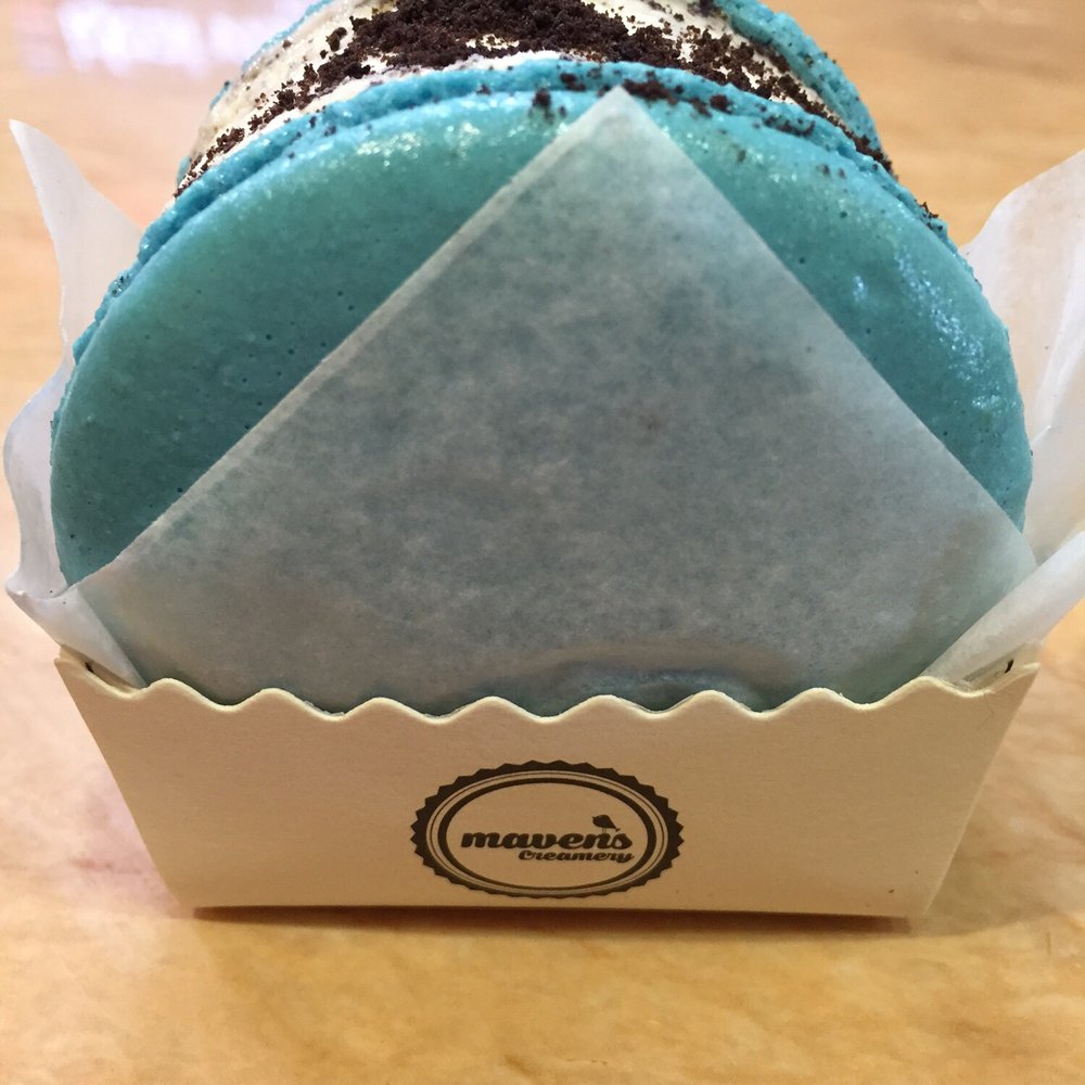 Aroma Coffee and Snacks - Cookies n' cream macaron ice cream - Desserts Near Me - Milpitas, California