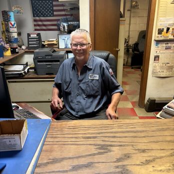 Mr G's Consumer Car Care - Bob G. at his desk! - Auto Repair Near Me - West Allis, Wisconsin Mr G's Consumer Car Care - Bob G. at his desk! - Auto Repair Near Me - West Allis, Wisconsin