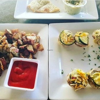 Earth Bistro - Fried potatoes and stuffed mushrooms - Pizza Near Me - Temecula, California Earth Bistro - Fried potatoes and stuffed mushrooms - Pizza Near Me - Temecula, California