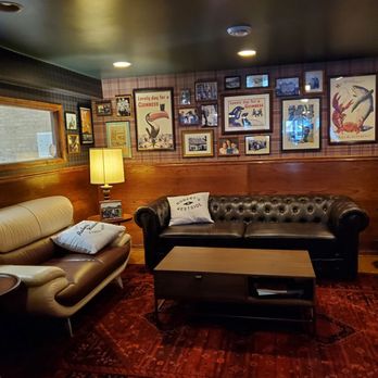 Robert’s Westside - Bars Near Me - Forest Park, Illinois