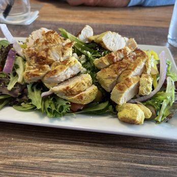 Linworth Grill - Grilled Chicken Salad - Mediterranean Near Me - Worthington, Ohio Linworth Grill - Grilled Chicken Salad - Mediterranean Near Me - Worthington, Ohio