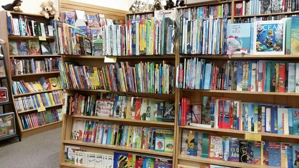 Eight Cousins Books by null