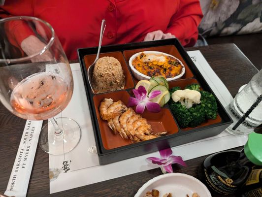 Daruma North Sarasota - Japanese Steakhouse & Sushi Lounge by null