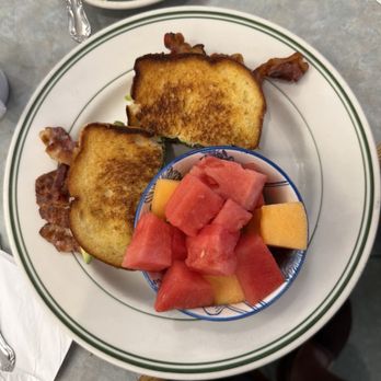 Bosco's Diner - Avocado bacon melt - American Near Me - Victorville, California