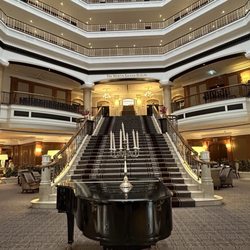 The Westin Grand, Berlin - Lobby staircase