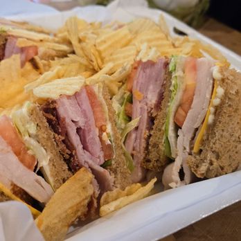 Crosswinds Cafe - Club sandwhich - Breakfast & Brunch Near Me - Martinsburg, West Virginia