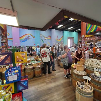 Candy Heaven - Inside - Candy Stores Near Me - Sacramento, California