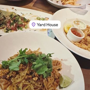 Yard House - New American Near Me - The Woodlands, Texas