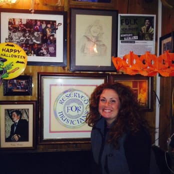 McGann's Pub - Irish Pub Near Me - Doolin, CE