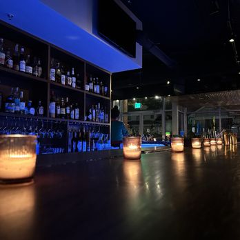 Gussie's - Bar area - Cocktail Bars Near Me - Raleigh, North Carolina