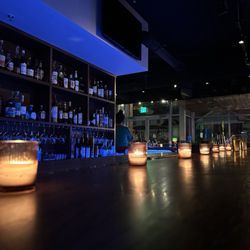 Gussie's - Bar area